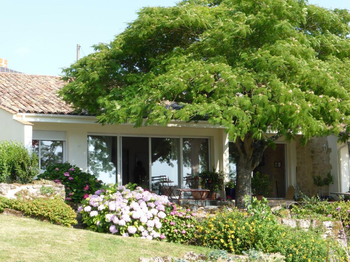 Les 4 Elements St Emilion Bed & Breakfast Branne  ภายนอก รูปภาพ