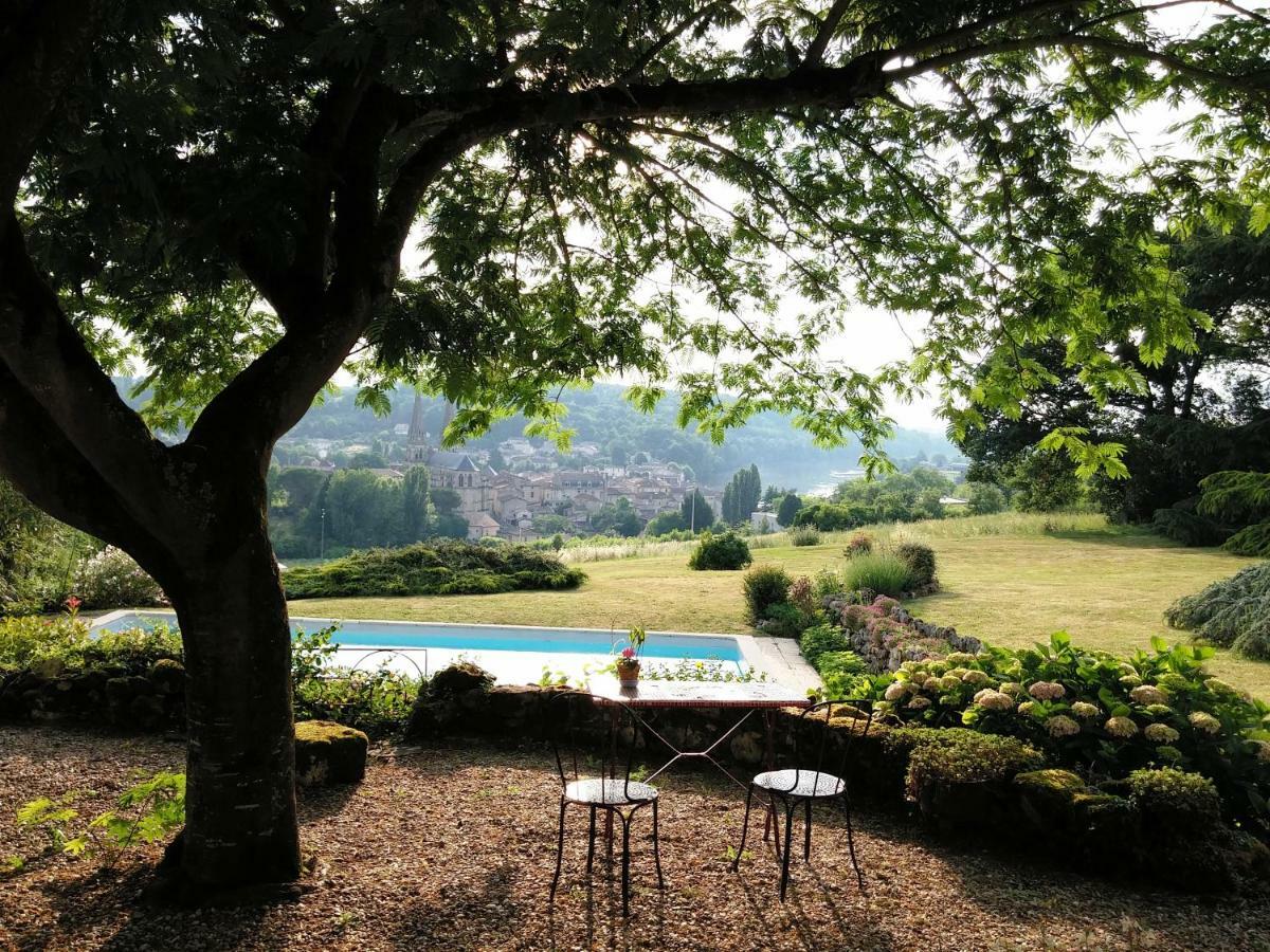 Les 4 Elements St Emilion Bed & Breakfast Branne  ภายนอก รูปภาพ