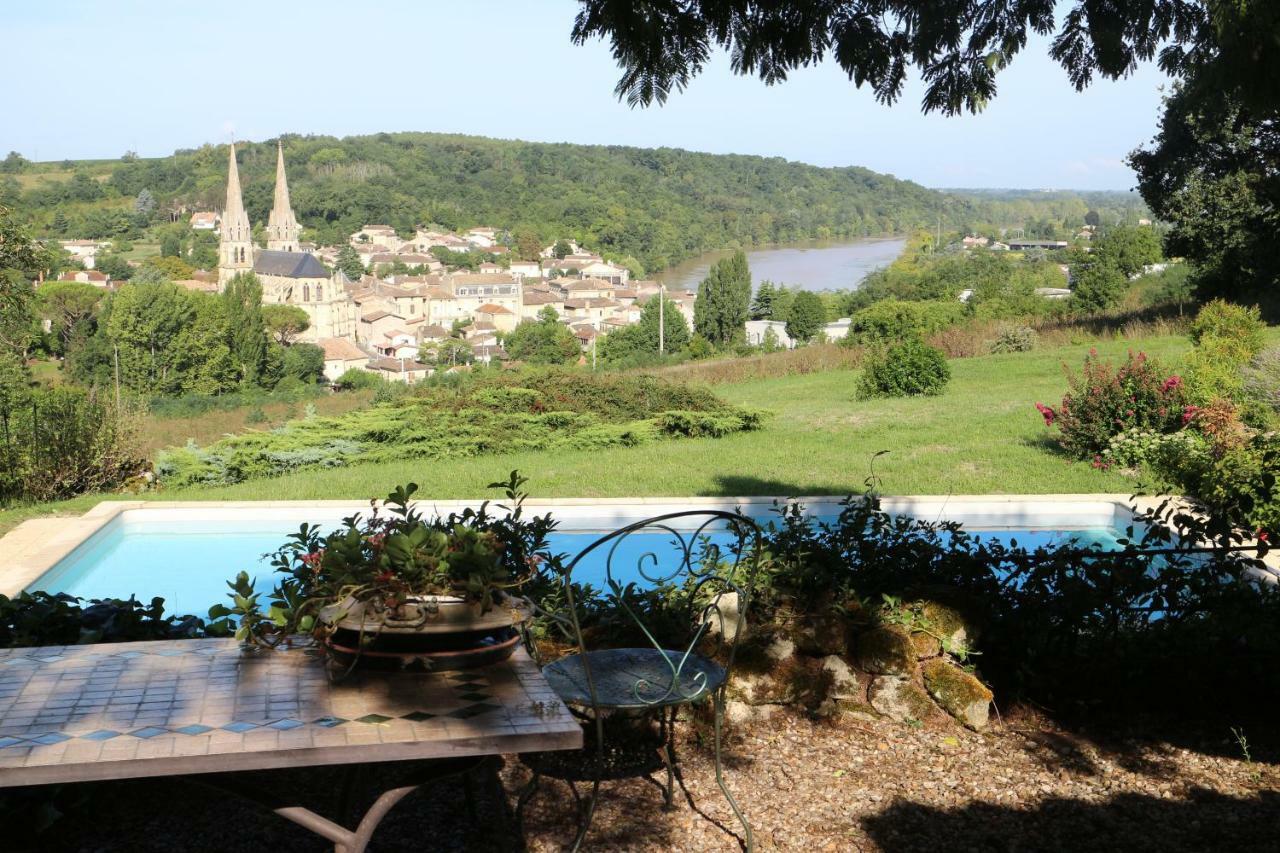 Les 4 Elements St Emilion Bed & Breakfast Branne  ภายนอก รูปภาพ